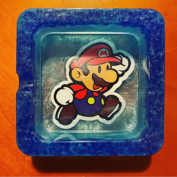 Super Mario ashtray - Picture 1 of 2